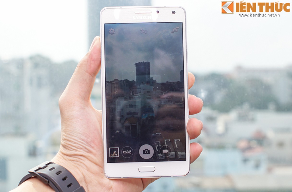 Trai nghiem dien thoai Samsung Galaxy A7 vua ban o Viet Nam-Hinh-11